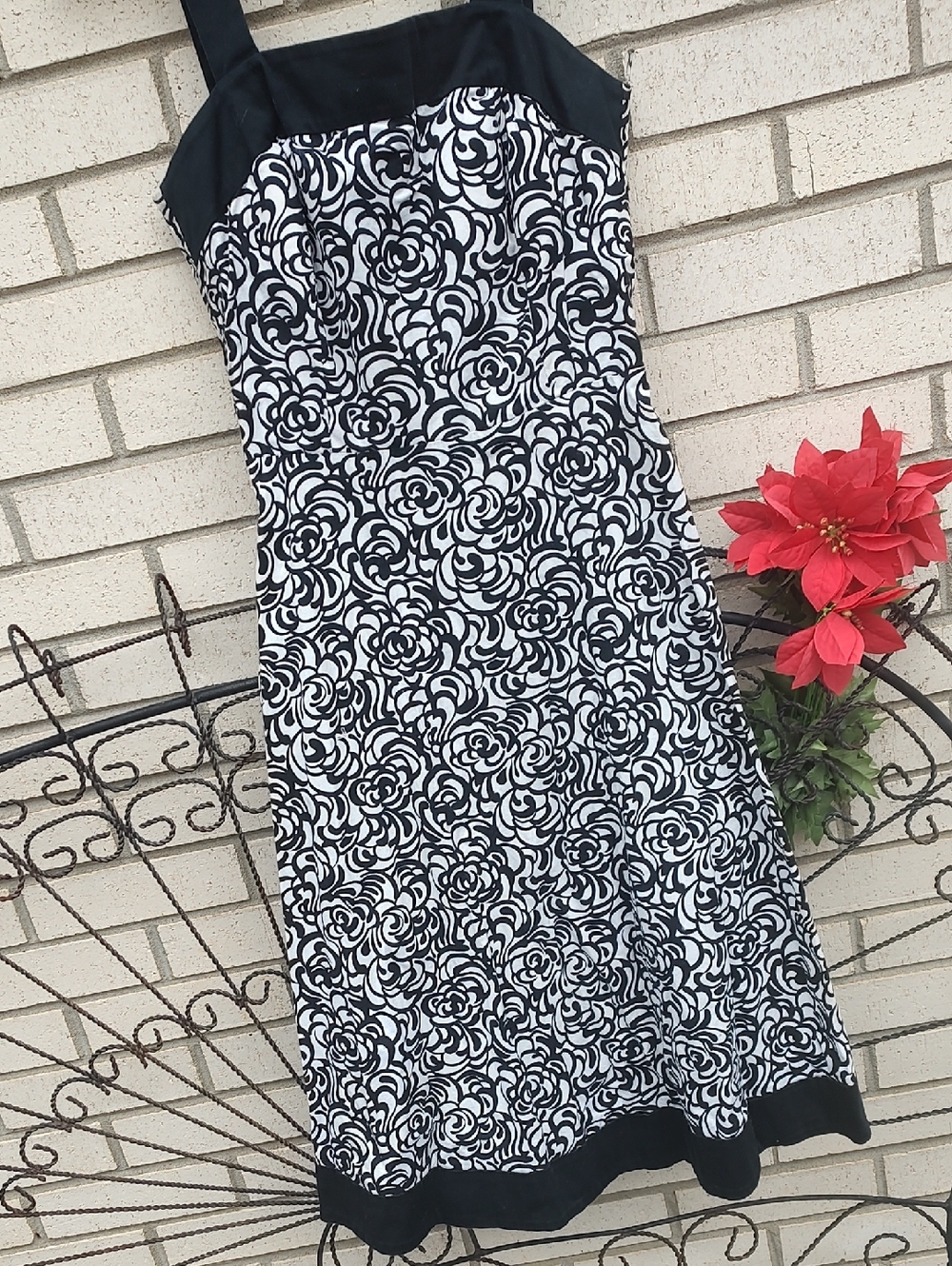 Black/White Dress - Picture 4 of 10